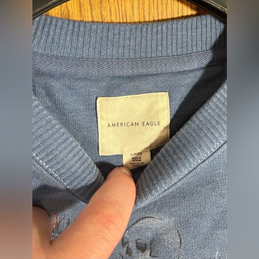 American Eagle Outfitters Floral Skeleton Skull Graphic Crewneck Sweatshirt - Picture 3 of 4